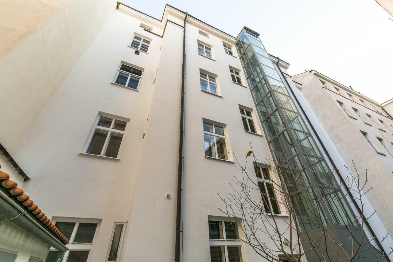 Attic Apartment By Wenceslas Square Prága Kültér fotó